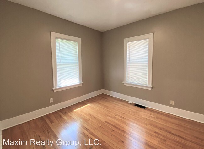 Building Photo - 3 br, 1.5 bath House - 2873 WHITMORE ST