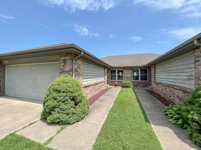 Foto del edificio - 3045 W Morningside Ct