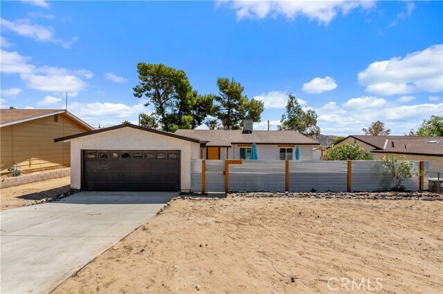 Foto principal - 10931 Knobb Ave
