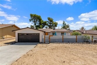 Building Photo - 10931 Knobb Ave