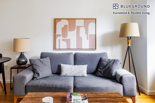 Foto del edificio - 4-75 48th Avenue-SI FL3-ID1844