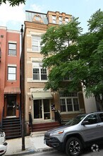 Building Photo - 1535 N Paulina St