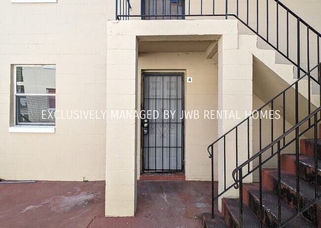 Building Photo - 1524 W 21st St