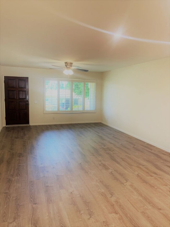Building Photo - 2 bed/2 bath in 55+Community - Coming Soon