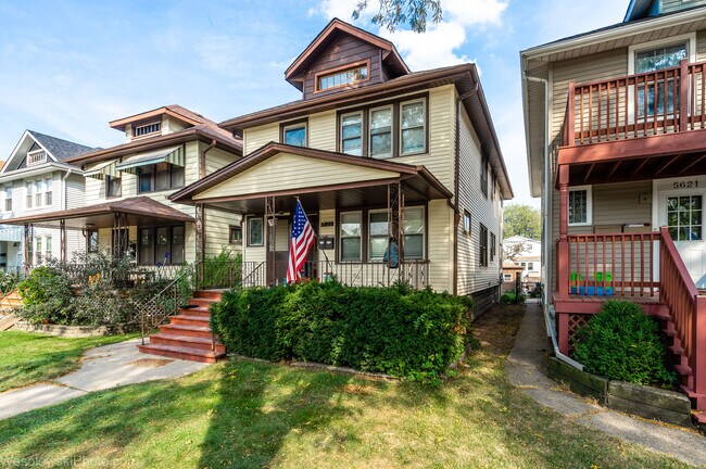 Building Photo - 5623 N Austin Ave