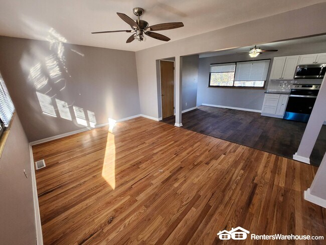 Foto del edificio - 875 Manresa Ln