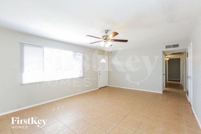 Foto del edificio - 5214 S 44th Pl