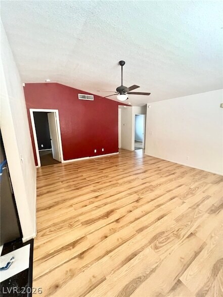 Foto del edificio - 8116 Cimarron Ridge Dr