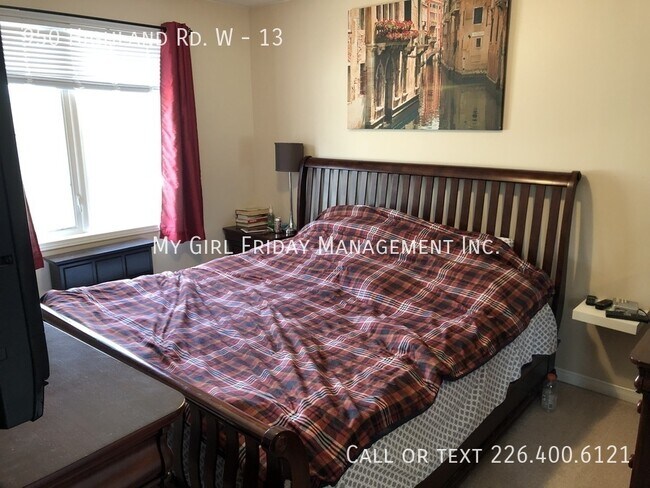 Photo du bâtiment - Spacious 2-Storey Townhome