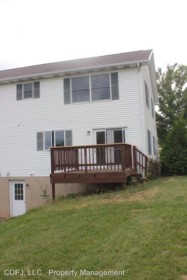 Foto del edificio - 3182 Shellers Bnd