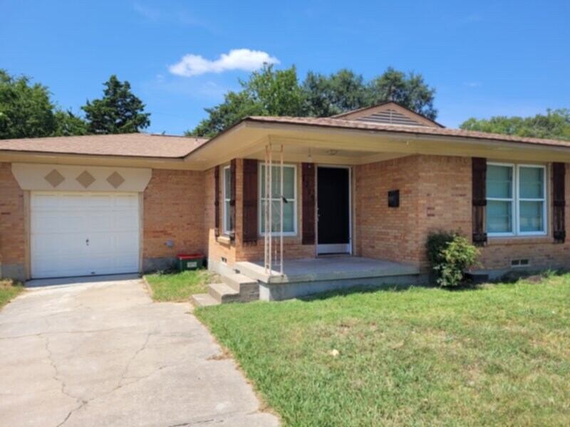 Primary Photo - ***3 BEDROOM IN MESQUITE***