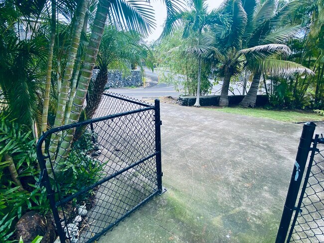 Foto del edificio - 73-4332 Paani Pl