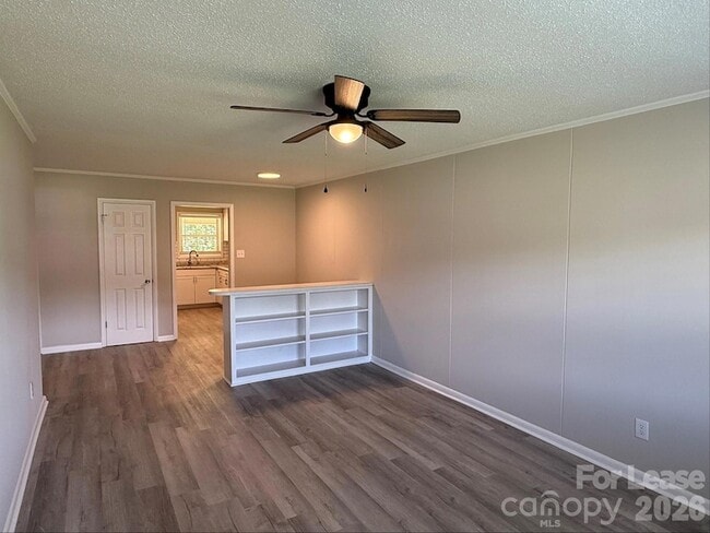 Foto del edificio - 1771 River Rd