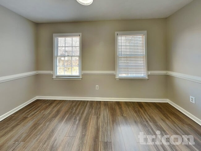 Foto del edificio - 1928 Walden Park Dr