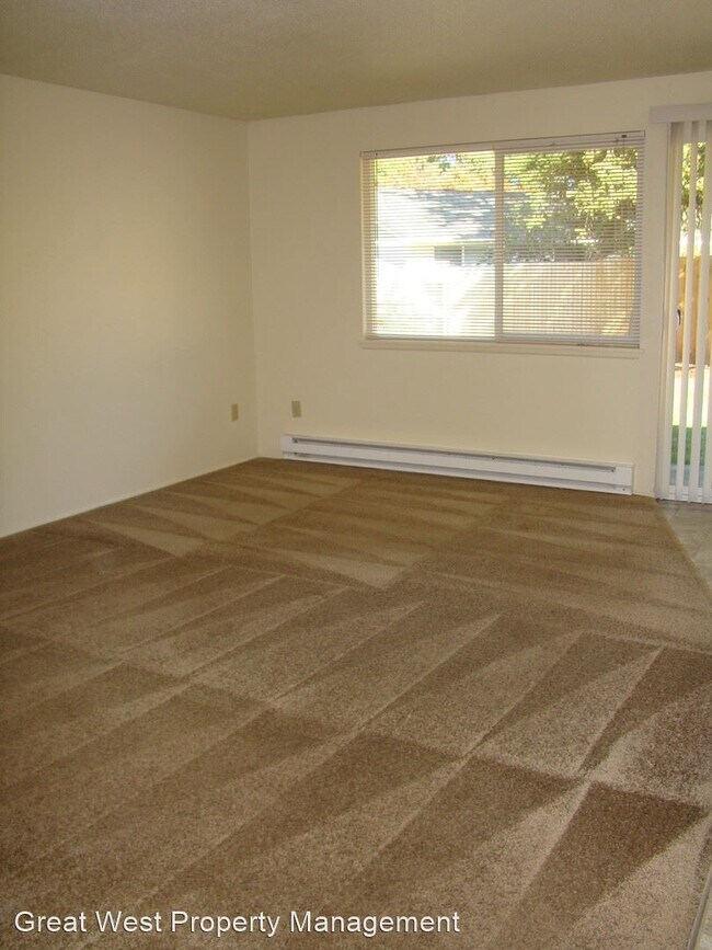 Foto del edificio - 5109 McChord Dr SW