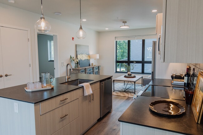 Building Photo - Park Place Station