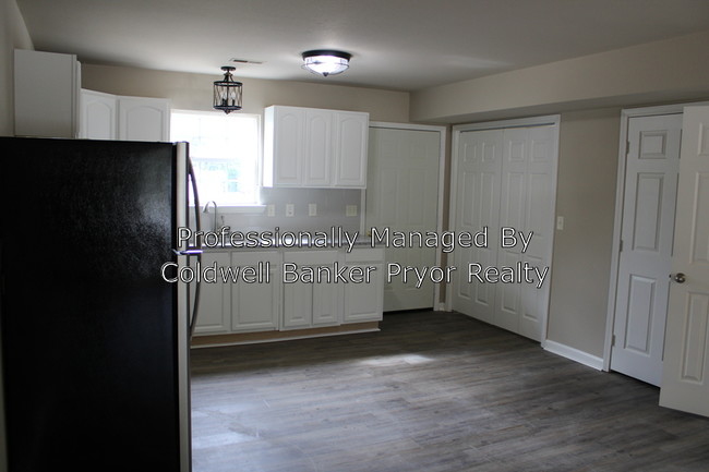 Building Photo - 328 Mulberry Ave