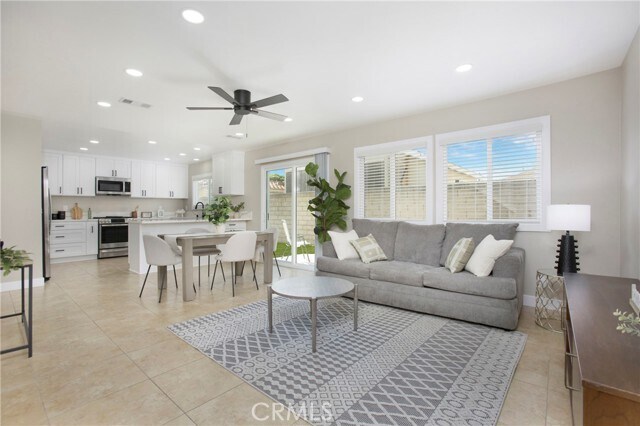 Foto del edificio - 757 S Brea Blvd