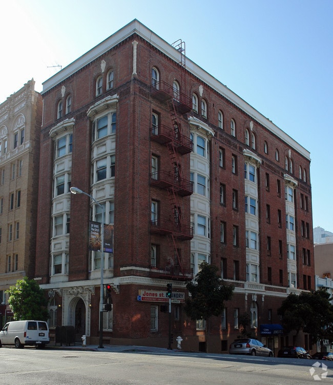 999 Bush St - Chismore Apartments