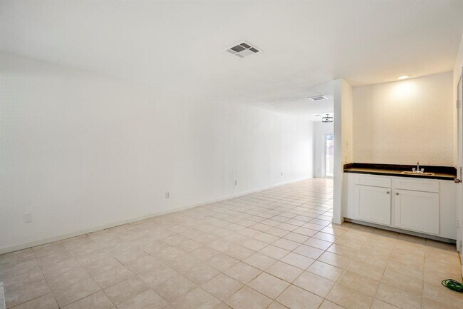 Building Photo - 2501 Bering Dr