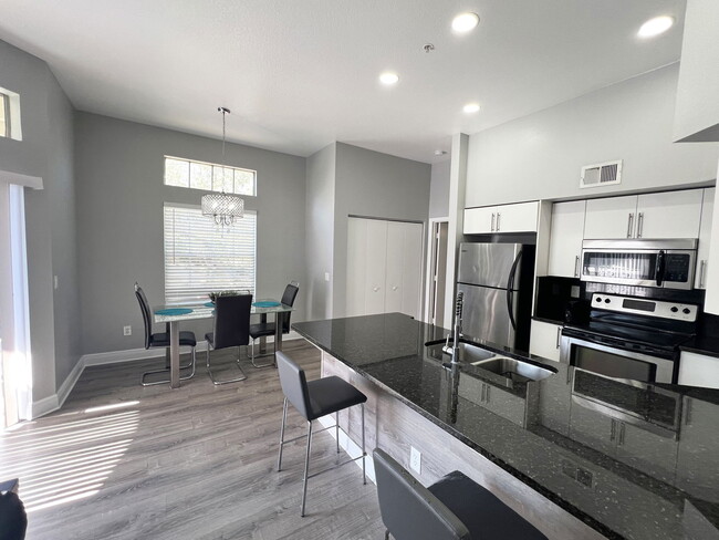 Foto del edificio - 7220 Westpointe Blvd