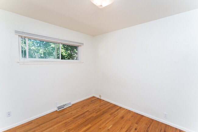 Foto del edificio - 1238 Janes Ln