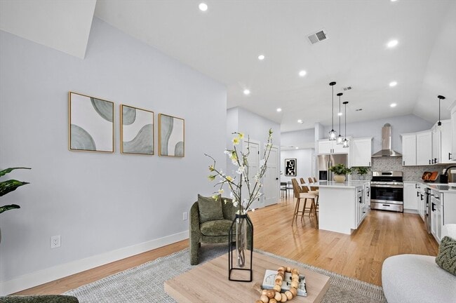 Building Photo - 69 Readville St