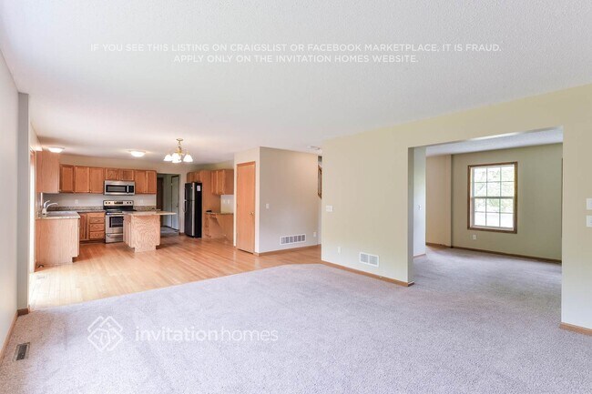 Foto del edificio - 10322 Kali Ave NE