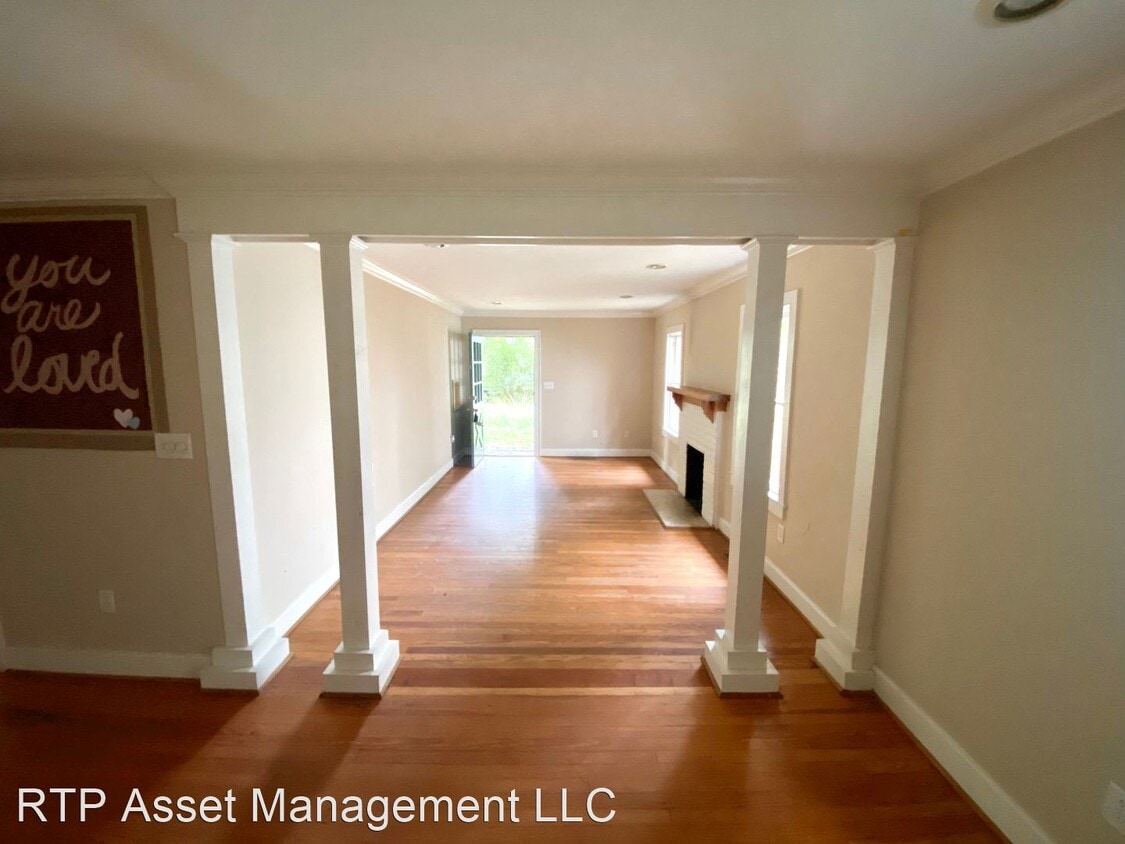 Building Photo - 3 br, 2.5 bath House - 106 Turner Street