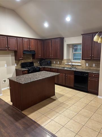 Building Photo - 1328 Villa Paloma Blvd