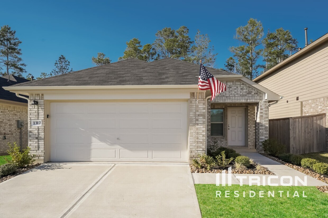 1312 Winding Willow Drive Pinehurst TX House Rental in Pinehurst, TX