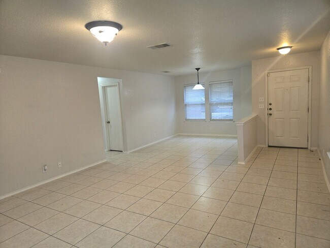 Foto del edificio - 6515 Kestrel Ln