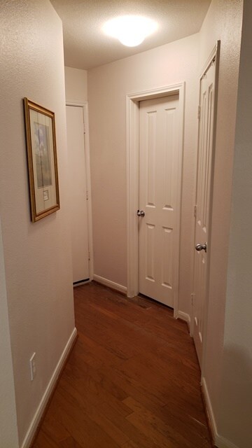 Foto del edificio - 16026 Summerville Lake Dr