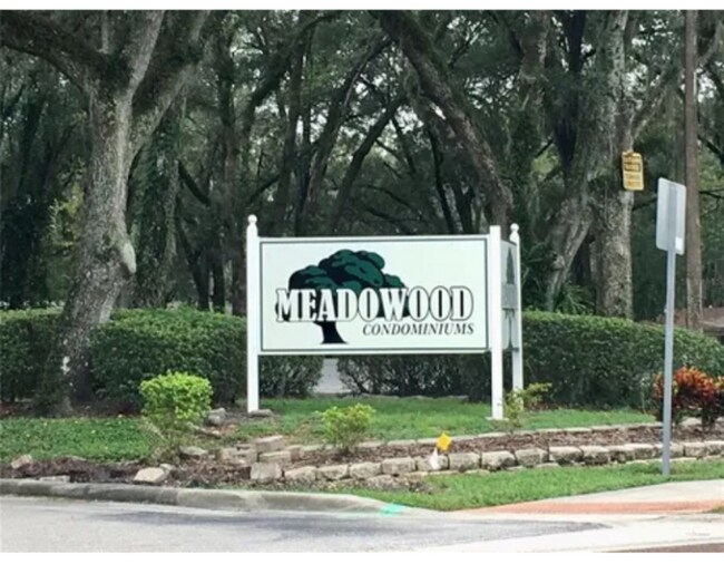 Foto del edificio - 8001 Hibiscus Dr