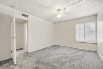 Building Photo - 1377 Lorilyn Ave
