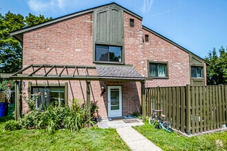 Building Photo - 5757 Thunder Hill Rd
