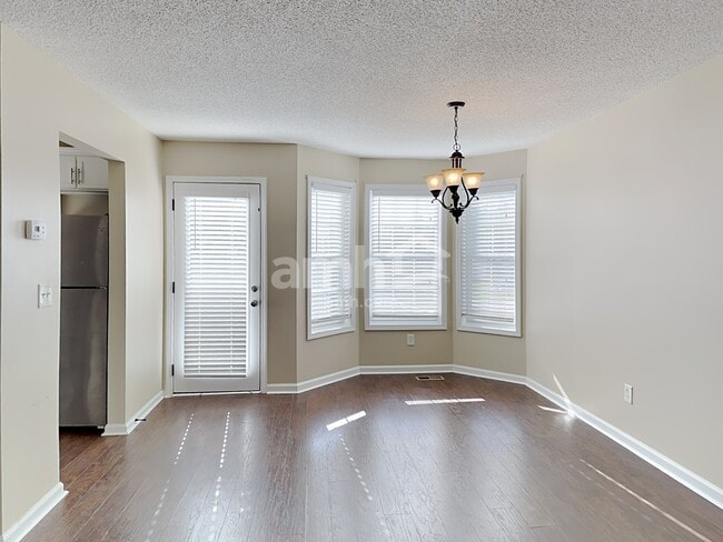 Foto del edificio - 123 Ivy Mill Way