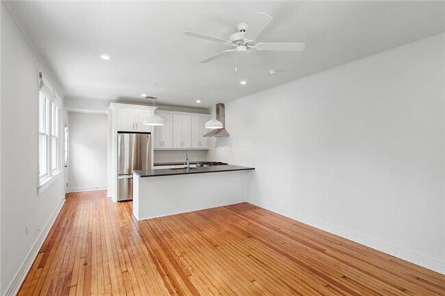 Building Photo - fjc0327