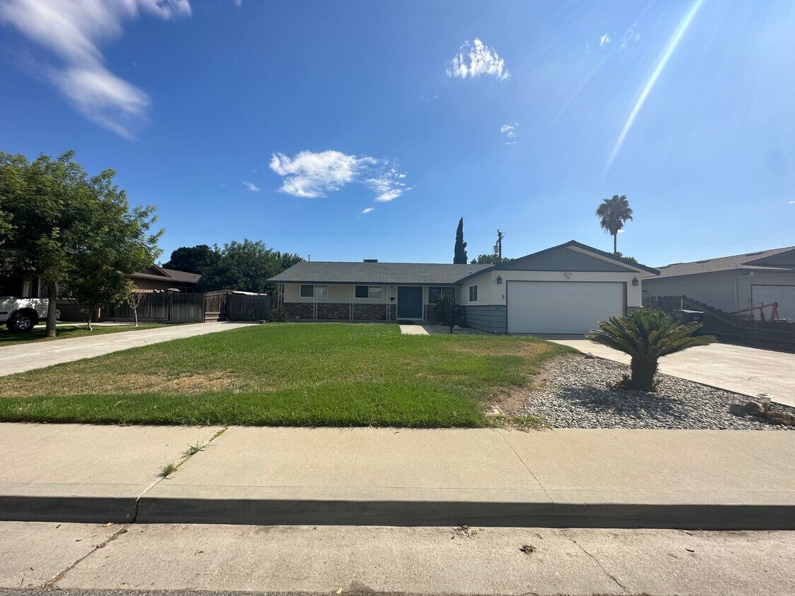 Primary Photo - Lemoore Home Coming Soon!