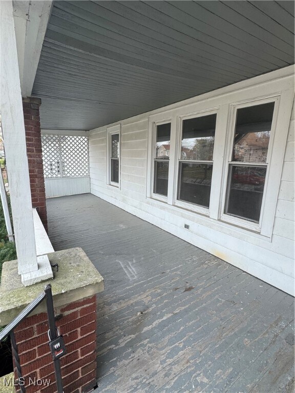 Foto del edificio - 1029 W 10th St