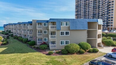 Building Photo - 9660 Shore Dr