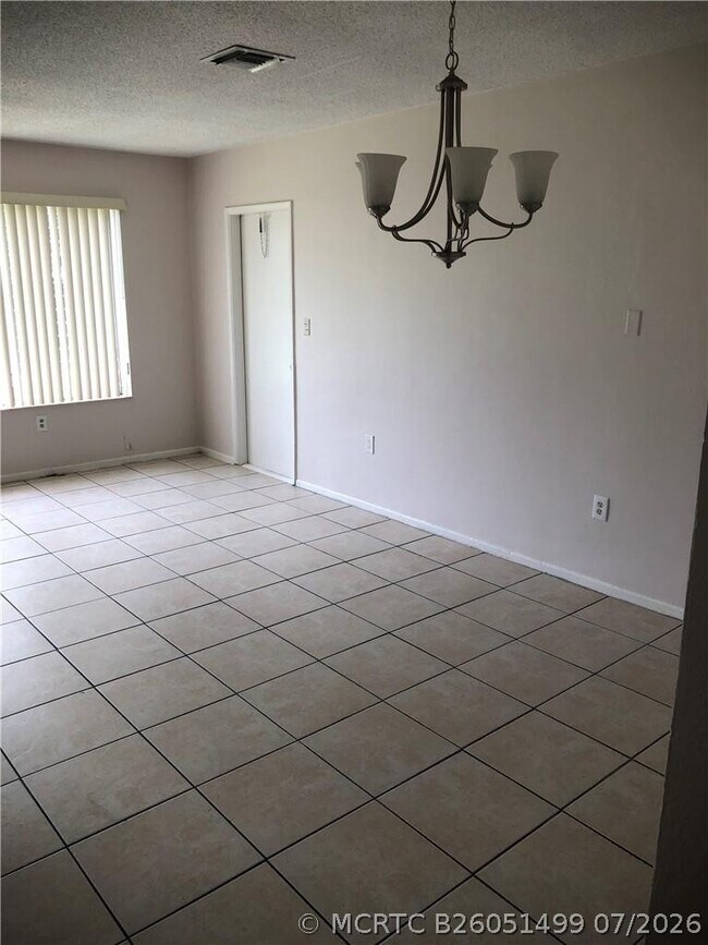 Foto del edificio - 6900 NW 14th Ct