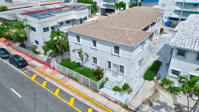 Foto del edificio - 7611 Harding Ave