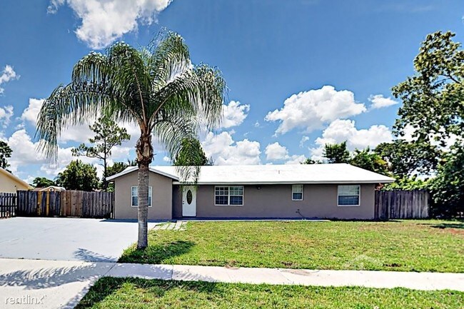 Building Photo - 826 Hibiscus Dr