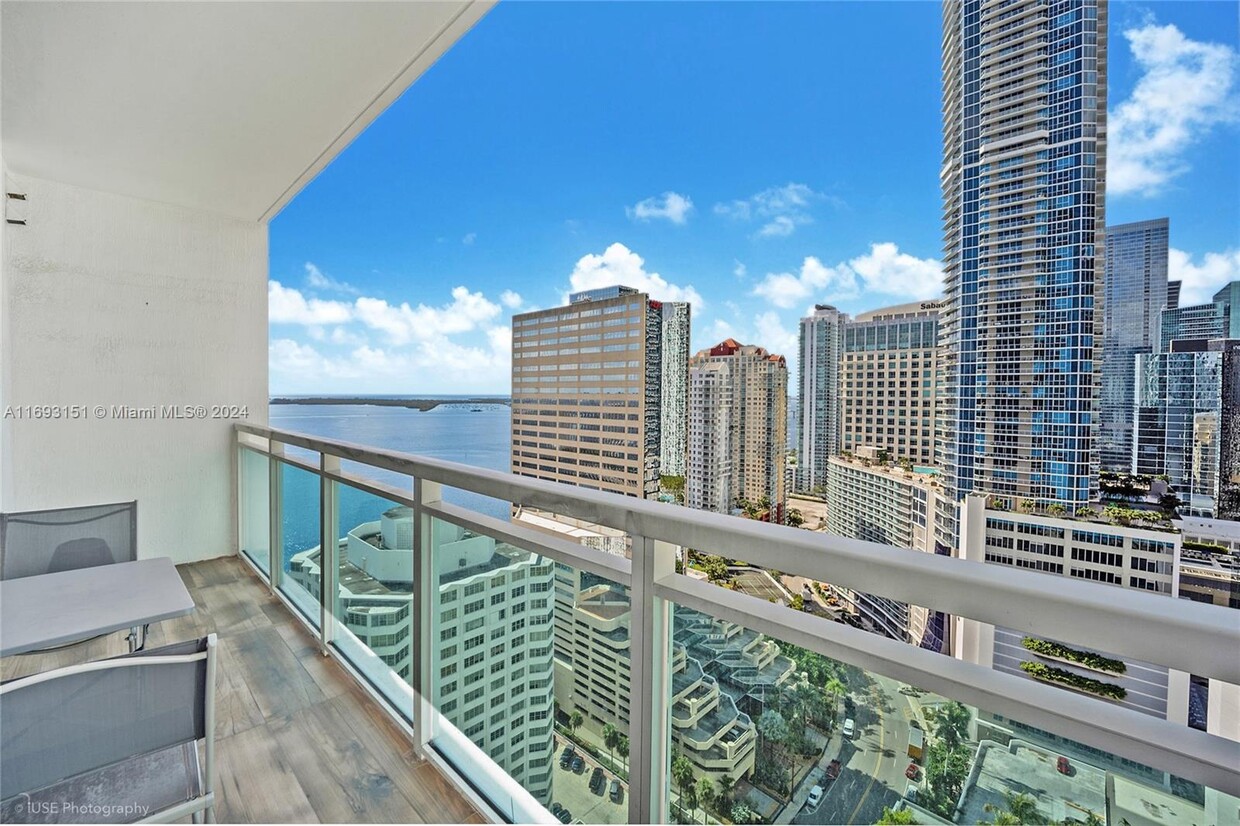 Foto principal - 950 Brickell Bay Dr