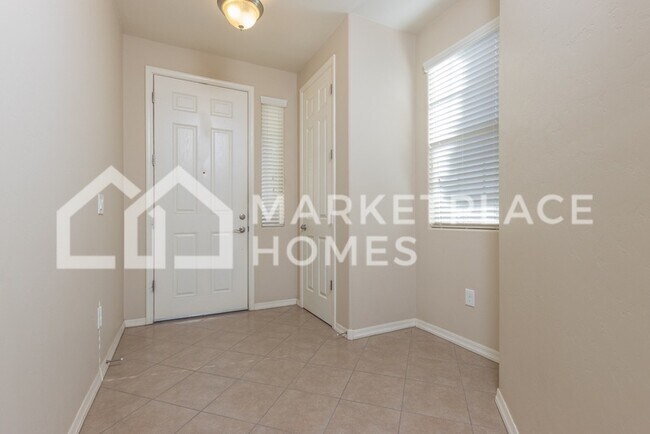 Foto del edificio - 6180 W Bandelier Ct