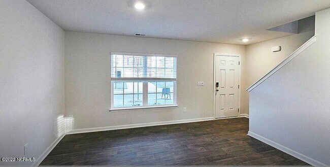 Building Photo - 1225 Riverstone Dr