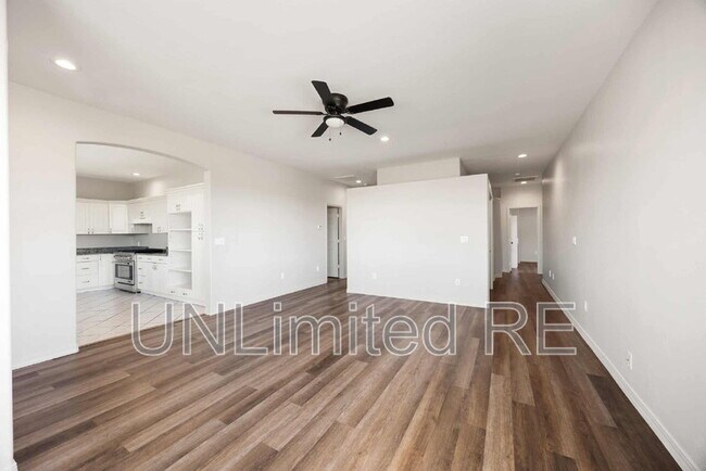 Foto del edificio - 6001 N Tower Ln