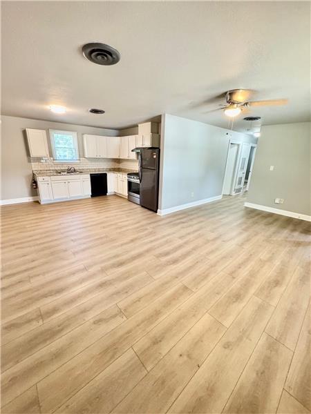 Foto del edificio - 6940 Key St