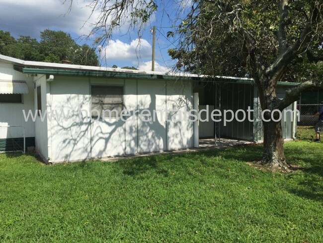 Building Photo - 2/1 Mobile Home in the Pine Grove Section ...